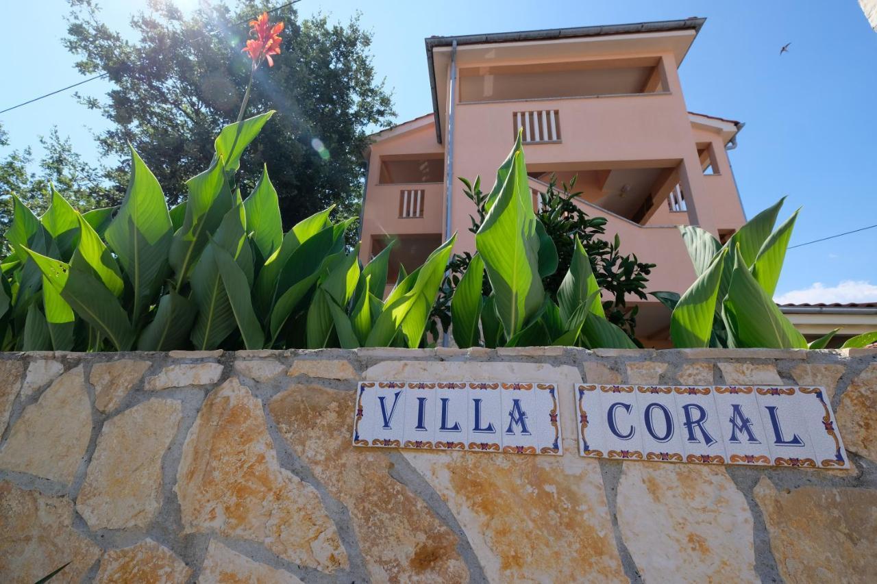 Apartments Coral, Klimno, Island Krk Экстерьер фото