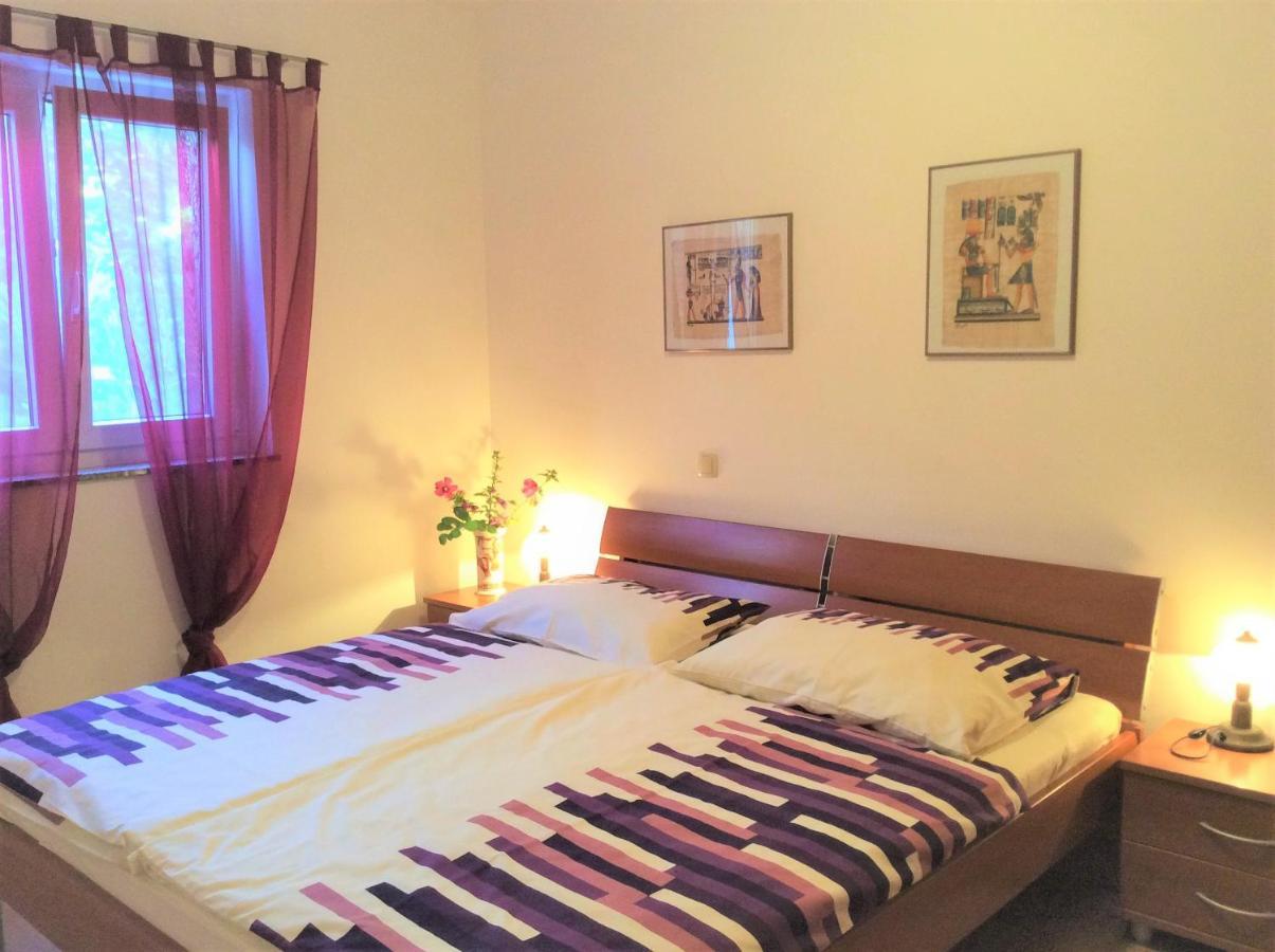 Apartments Coral, Klimno, Island Krk Экстерьер фото