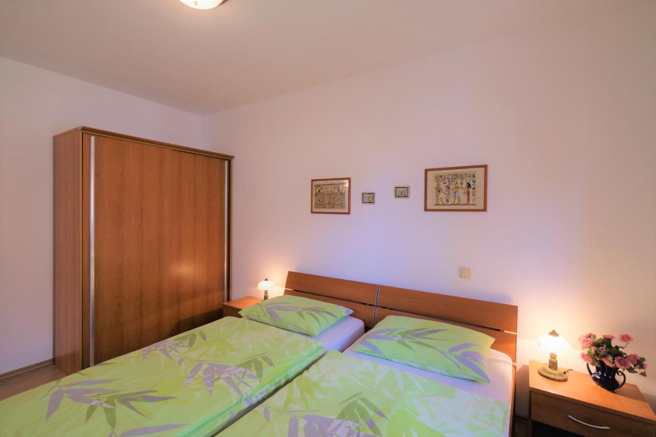 Apartments Coral, Klimno, Island Krk Экстерьер фото